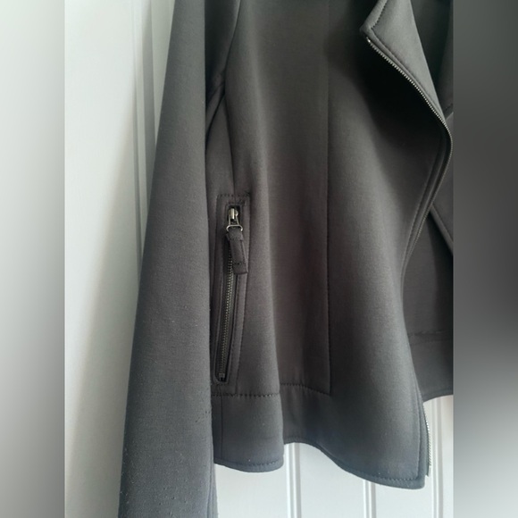 Max Studio Jacket - Picture 10 of 11